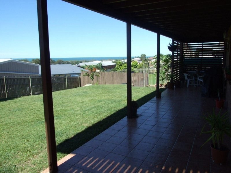 70 Booth Avenue, Tannum Sands QLD 4680