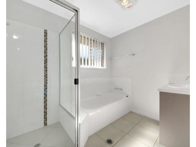 12 Sun Court, Calliope QLD 4680