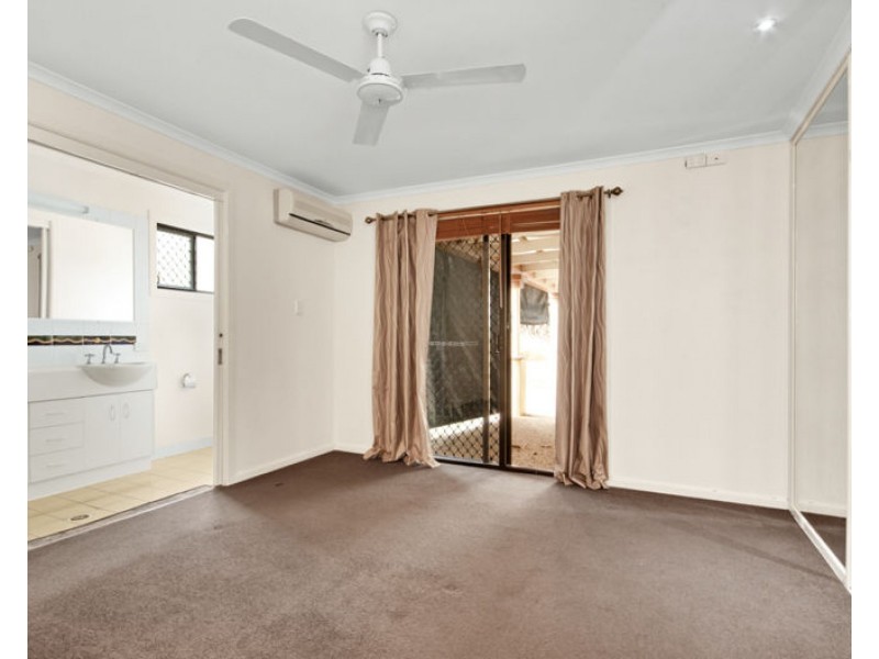 26 Wivenhoe Close, Clinton QLD 4680