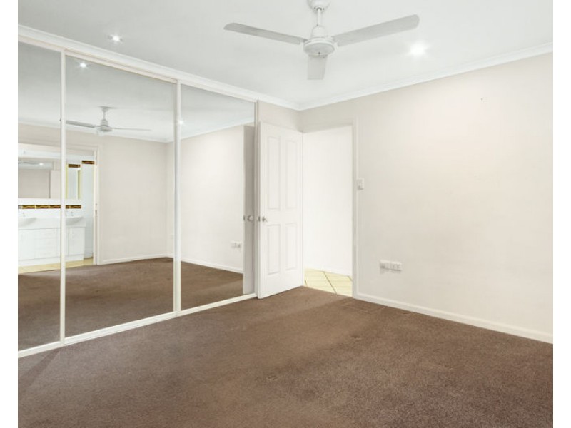 26 Wivenhoe Close, Clinton QLD 4680