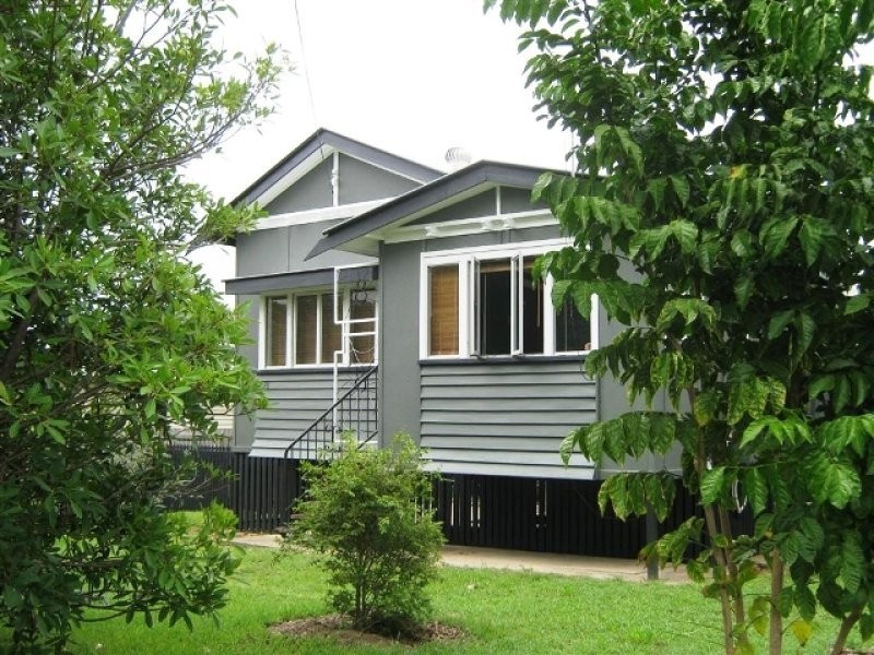 228 Oaka Street, South Gladstone QLD 4680