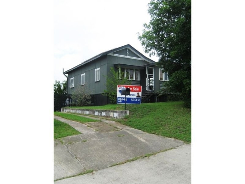 228 Oaka Street, South Gladstone QLD 4680