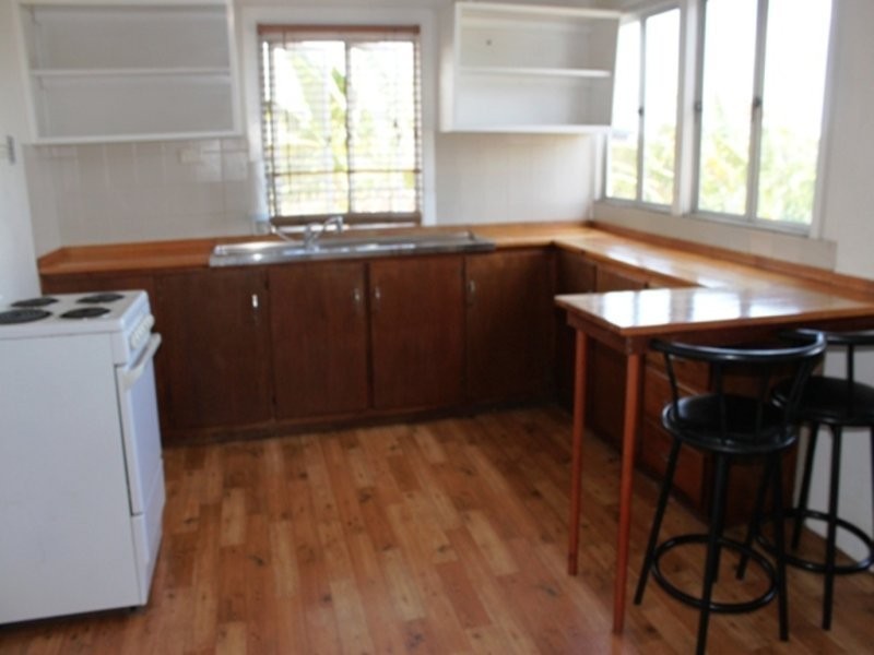 228 Oaka Street, South Gladstone QLD 4680