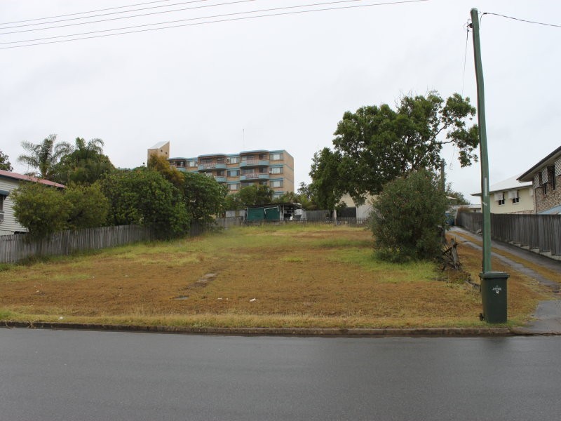 5A Side Street, West Gladstone QLD 4680