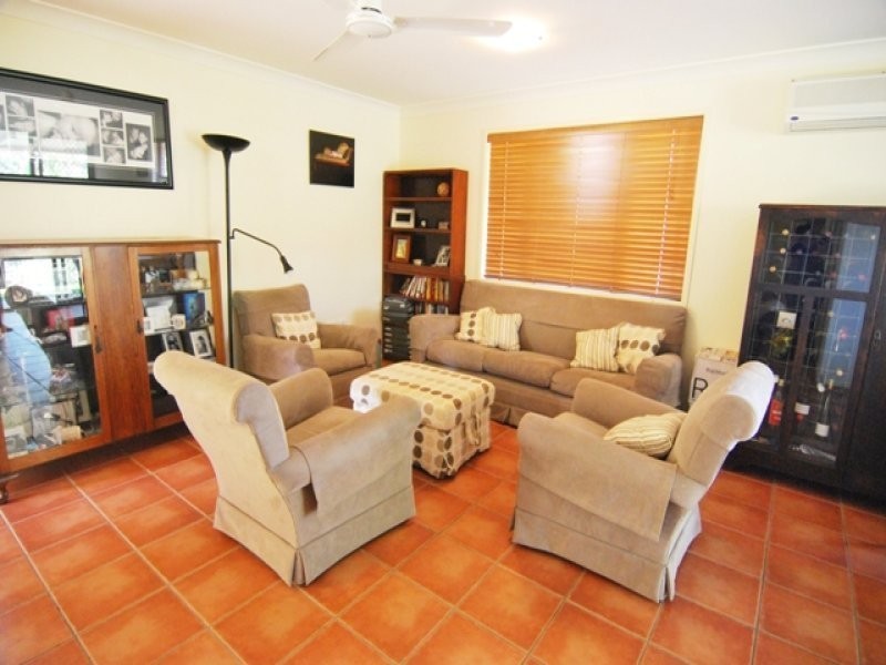 14 Panorama Court, Glen Eden QLD 4680