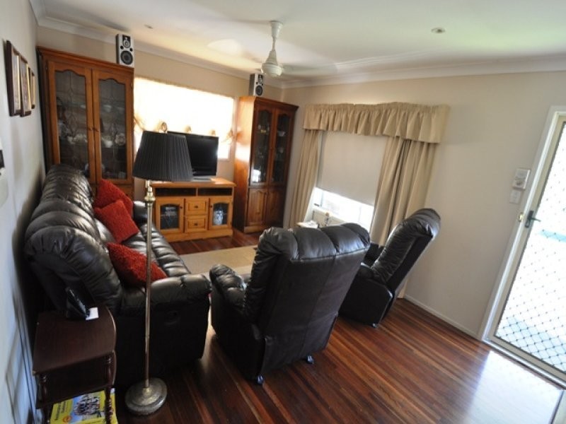 47 Shaw Street, New Auckland QLD 4680