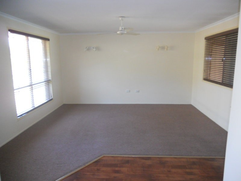 11 Ben Lexcen Court, Clinton QLD 4680