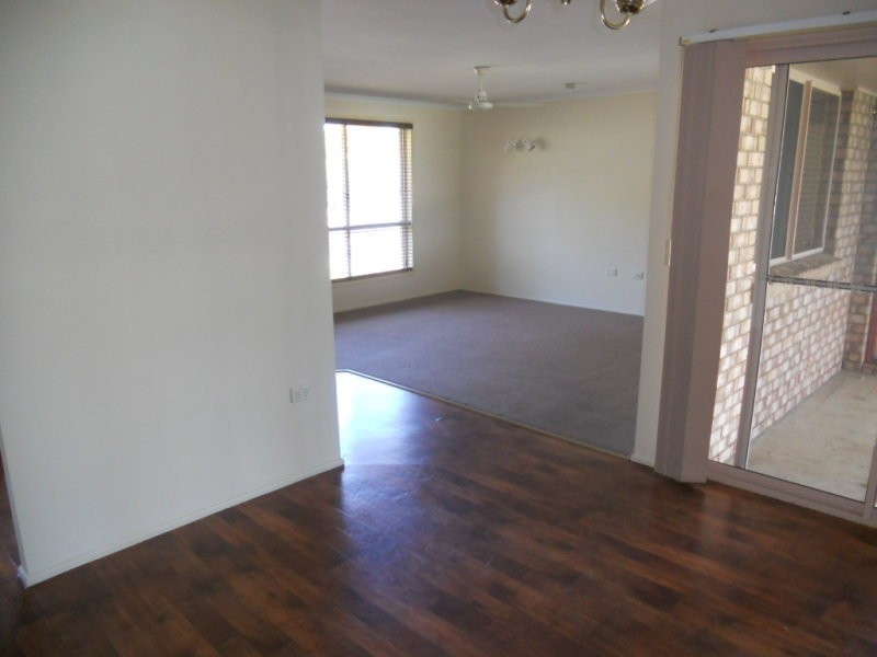 11 Ben Lexcen Court, Clinton QLD 4680