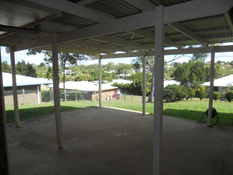 11 Ben Lexcen Court, Clinton QLD 4680