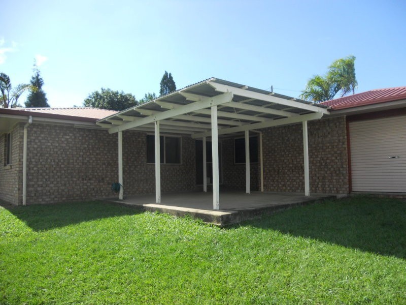 11 Ben Lexcen Court, Clinton QLD 4680