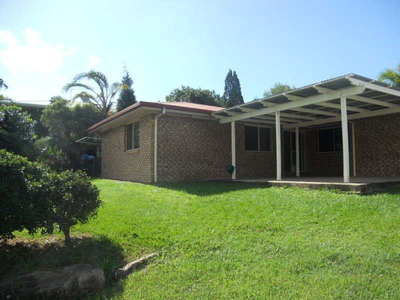 11 Ben Lexcen Court, Clinton QLD 4680
