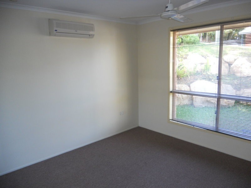 11 Ben Lexcen Court, Clinton QLD 4680