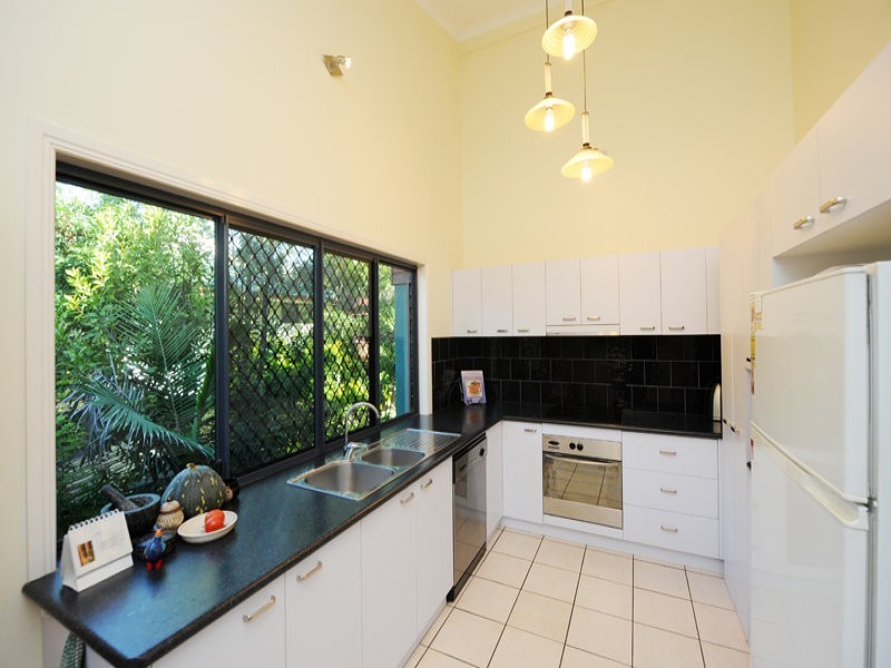 52 Oxley Drive, South Gladstone QLD 4680