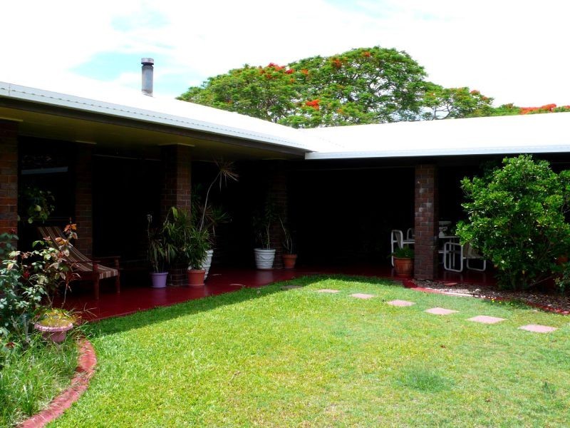48858 Bruce Highway, Benaraby QLD 4680