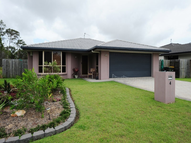 4 Kinchant Street, Clinton QLD 4680