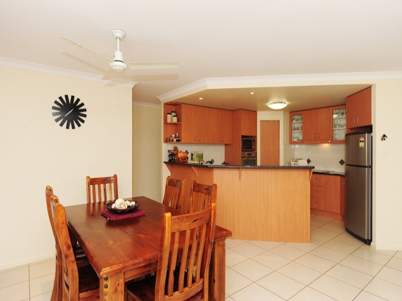 4 Kinchant Street, Clinton QLD 4680