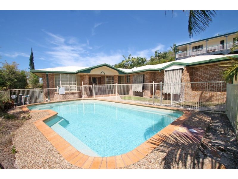 1 Birmingham Close, Telina QLD 4680