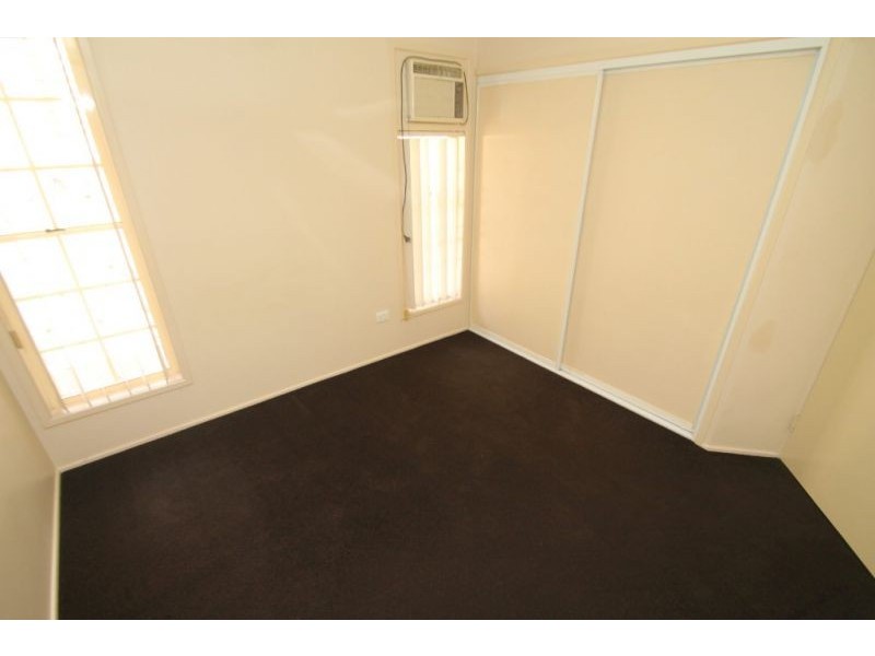 1 Birmingham Close, Telina QLD 4680