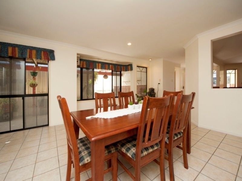 82 Hampton Drive, Tannum Sands QLD 4680