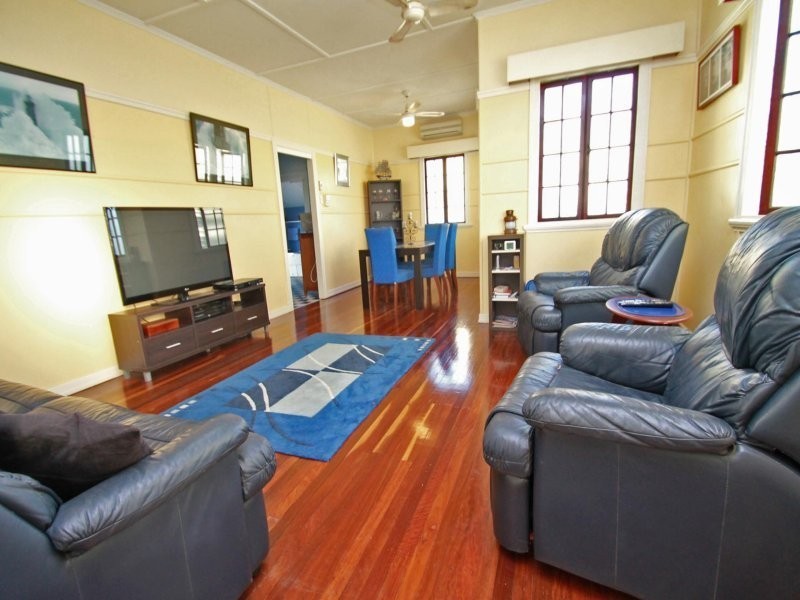 38 Fisher Street, West Gladstone QLD 4680