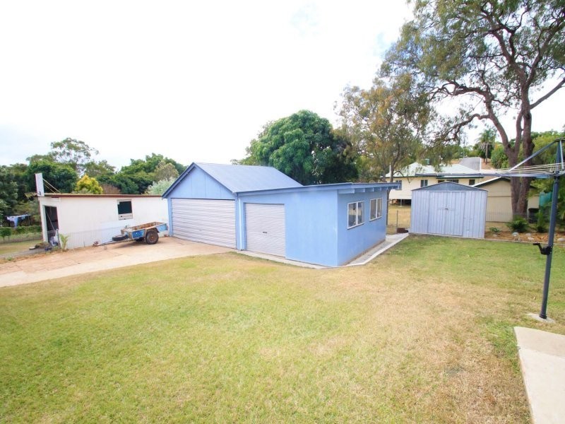 38 Fisher Street, West Gladstone QLD 4680