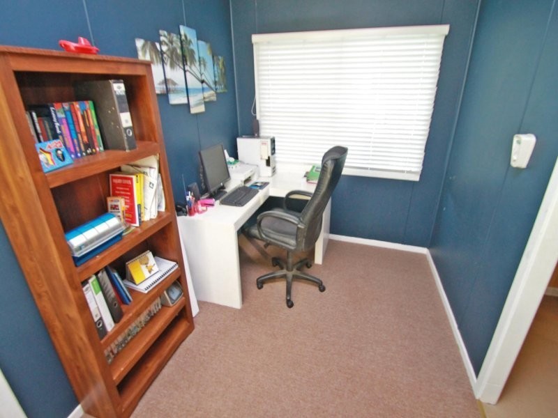 38 Fisher Street, West Gladstone QLD 4680