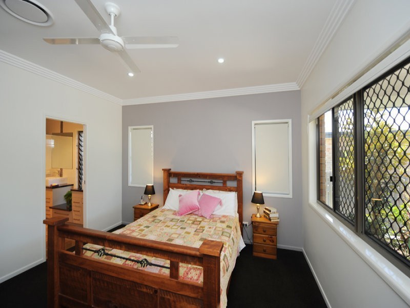 53 Katrina Boulevard, New Auckland QLD 4680