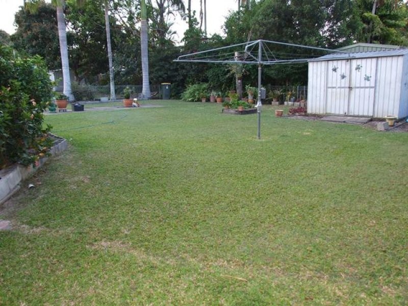 9 Bellemere Court, Boyne Island QLD 4680
