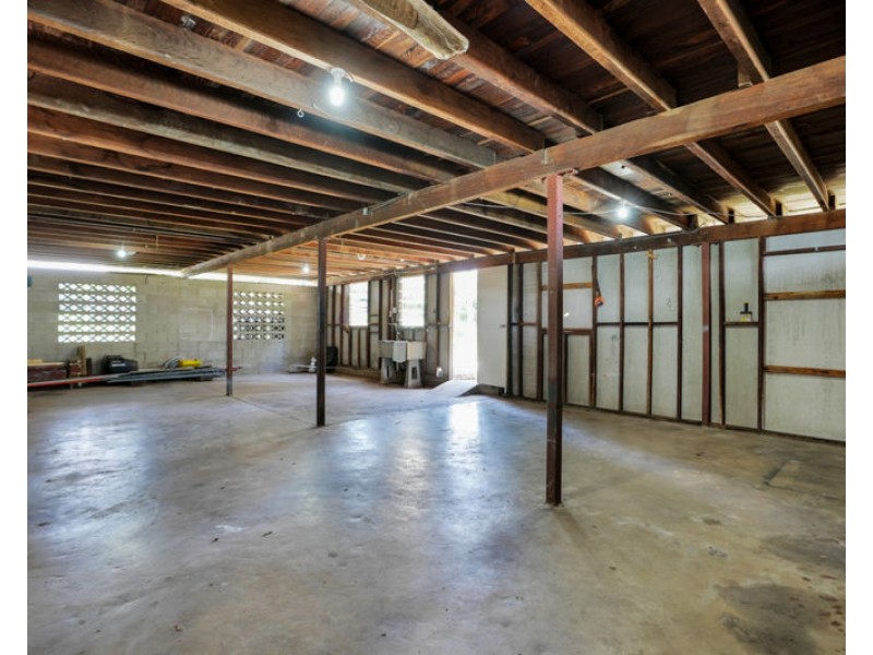 18 Pashley Street, Clinton QLD 4680