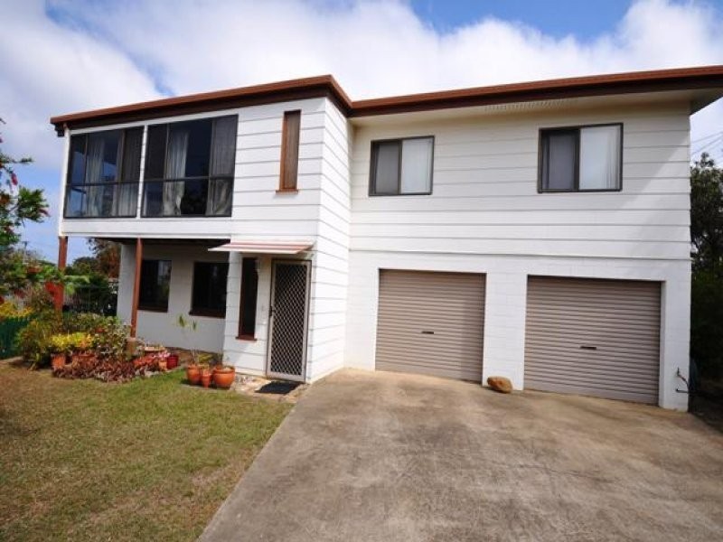 27 Yukana Street, Boyne Island QLD 4680