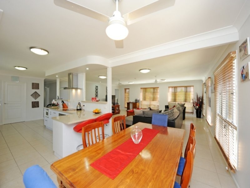 6 Wyndham Road, Beecher QLD 4680