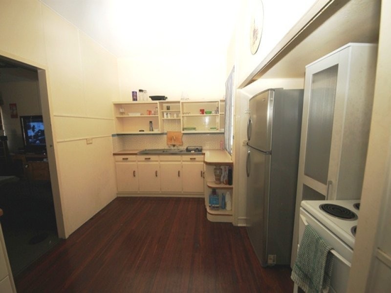 17 Glegg Street, West Gladstone QLD 4680