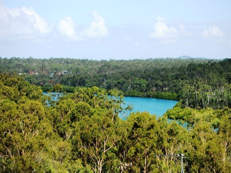 18 Sayre Crescent, Boyne Island QLD 4680