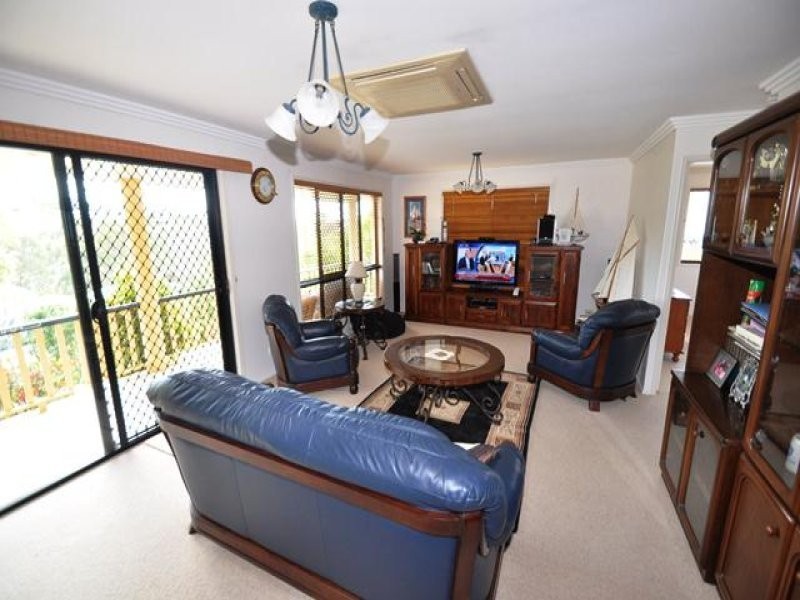 176 J Hickey Avenue, Clinton QLD 4680