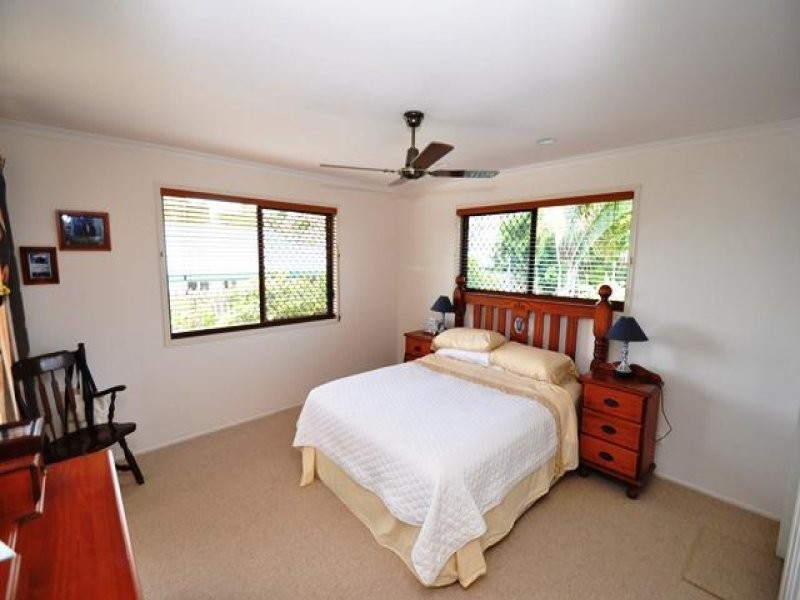 176 J Hickey Avenue, Clinton QLD 4680