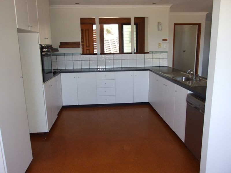 10A Sayre Crescent, Boyne Island QLD 4680