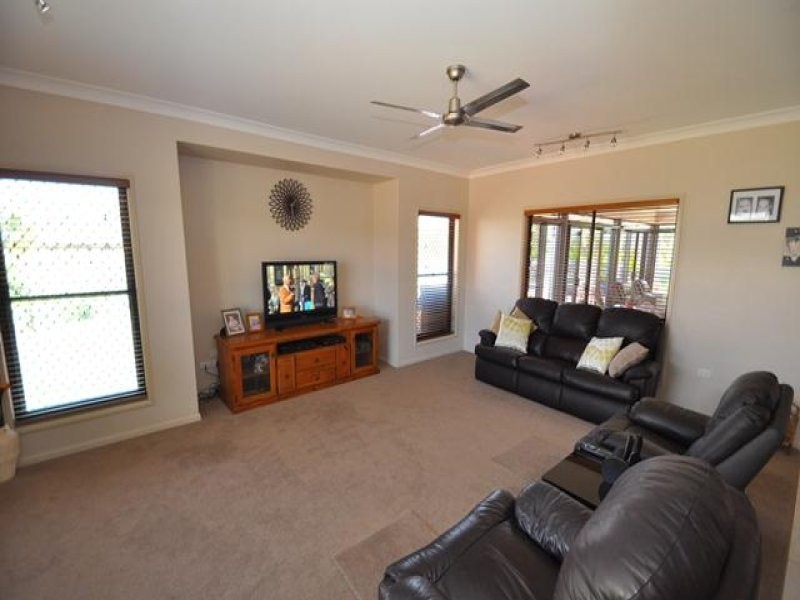 13 Jumbuck Court, Glen Eden QLD 4680