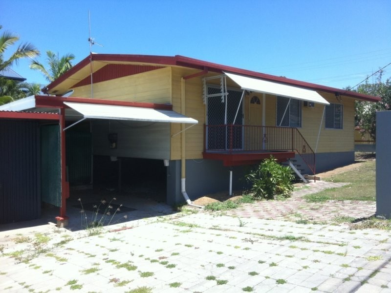 34 Rossella Street, West Gladstone QLD 4680