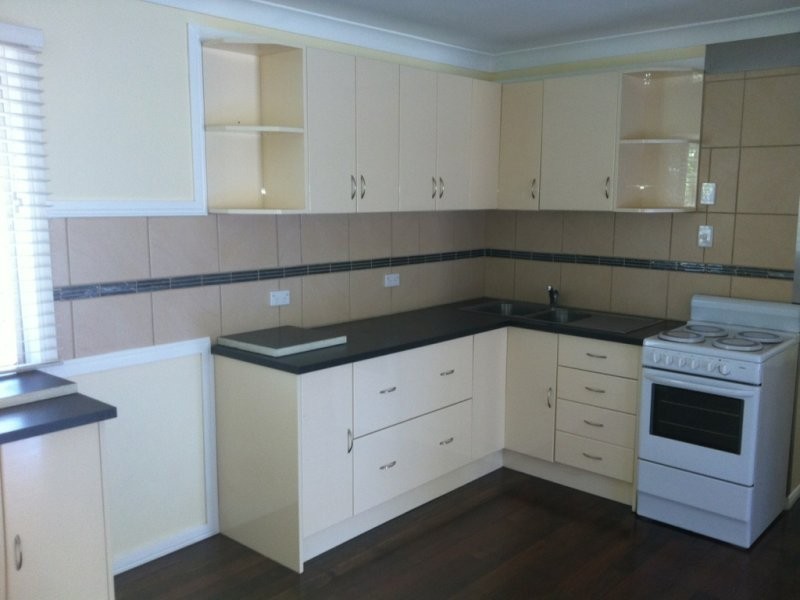 34 Rossella Street, West Gladstone QLD 4680