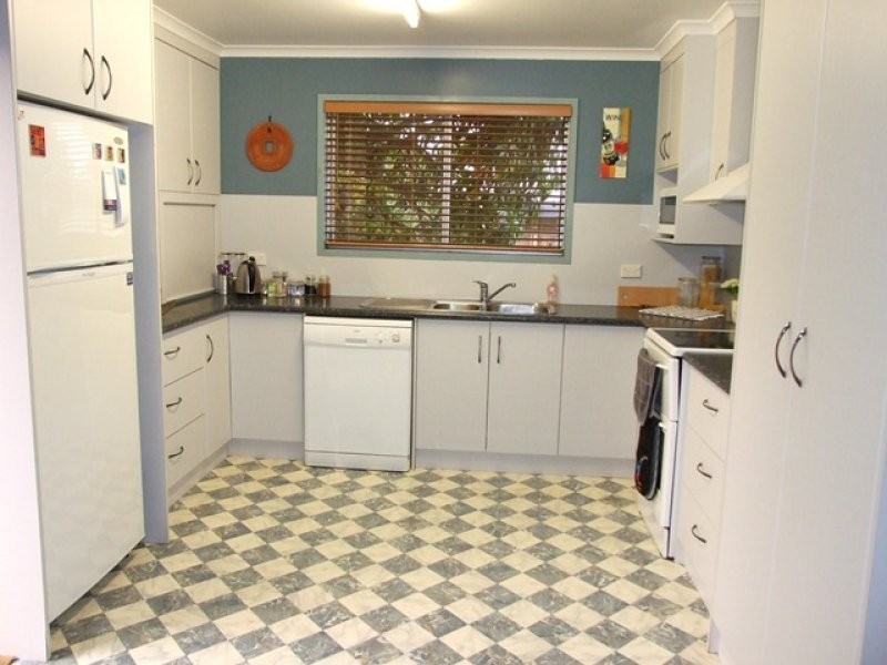 23 Penda Avenue, New Auckland QLD 4680