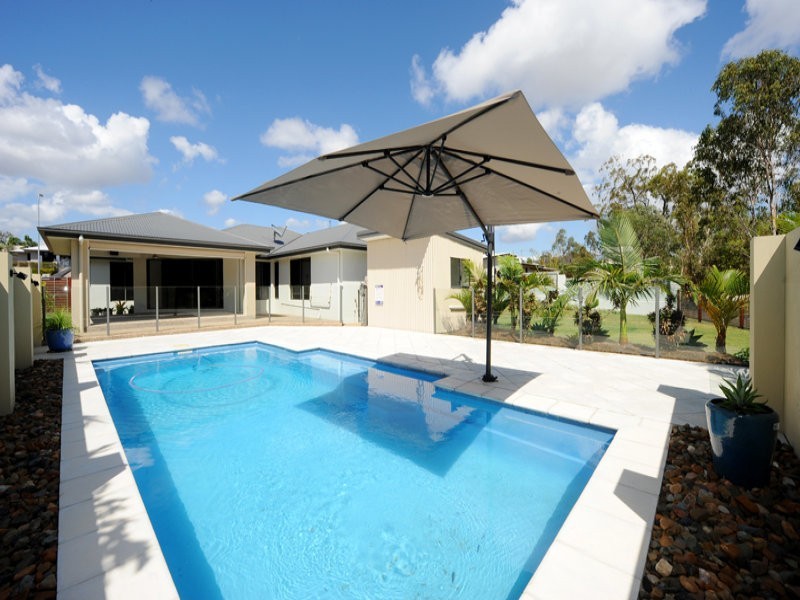 8 Billabong Drive, Glen Eden QLD 4680