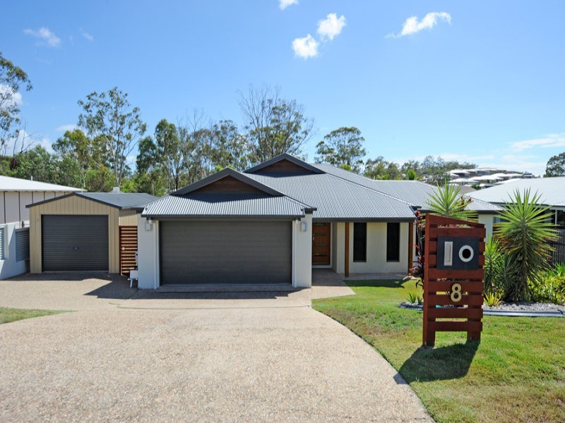 8 Billabong Drive, Glen Eden QLD 4680