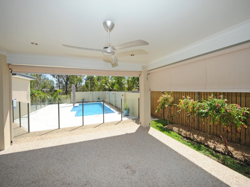 8 Billabong Drive, Glen Eden QLD 4680