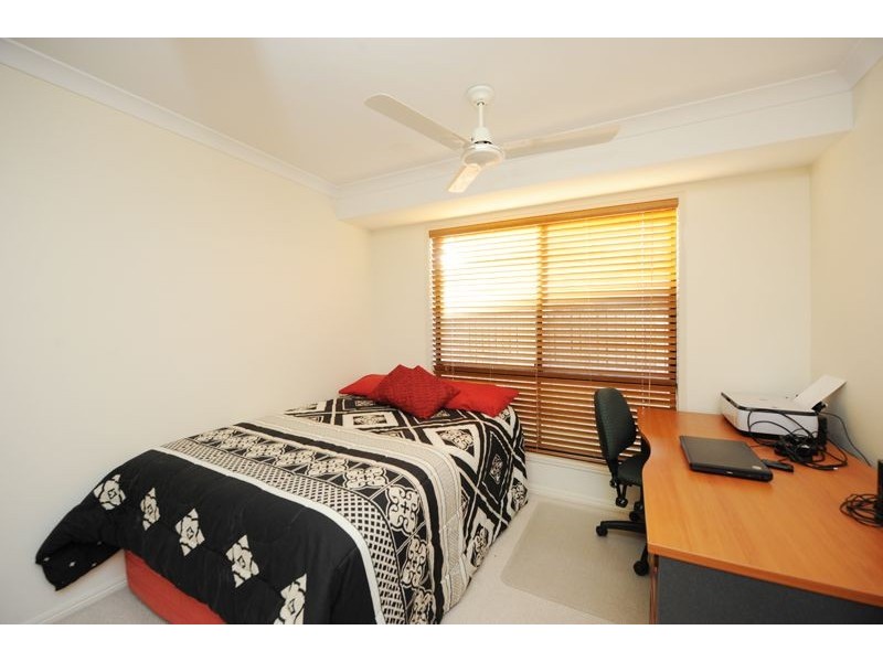 5 Victoria Avenue, Glen Eden QLD 4680