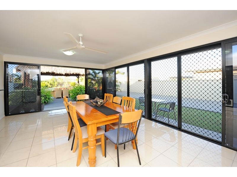 5 Victoria Avenue, Glen Eden QLD 4680