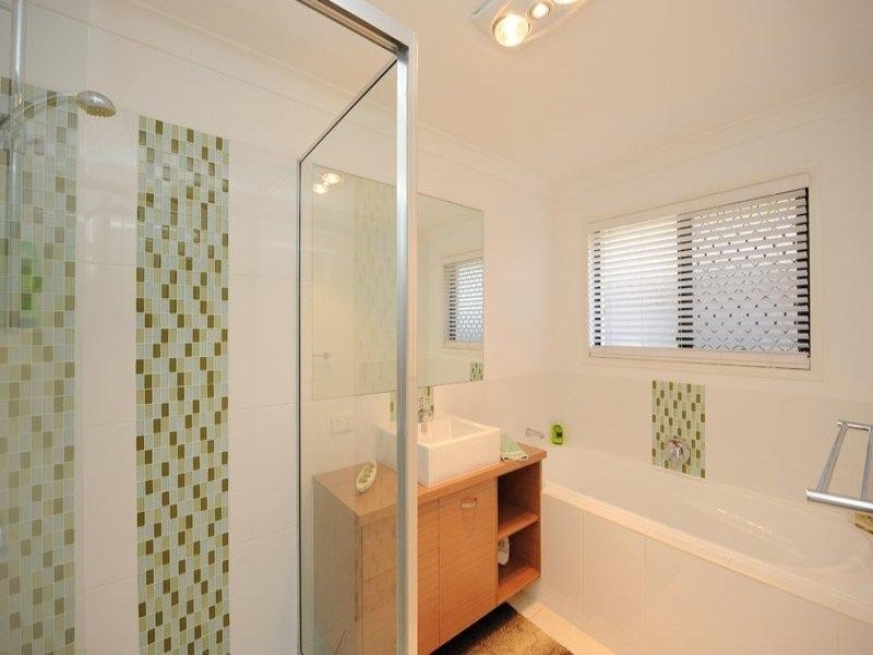 4 Matilda Court, Glen Eden QLD 4680