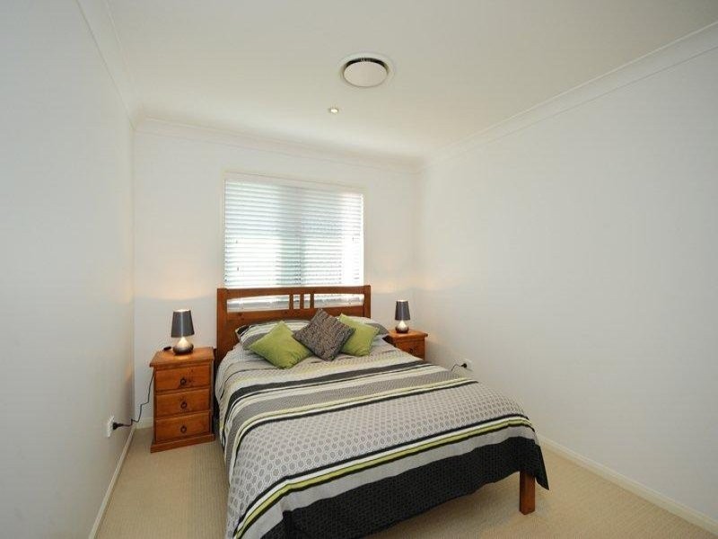 4 Matilda Court, Glen Eden QLD 4680