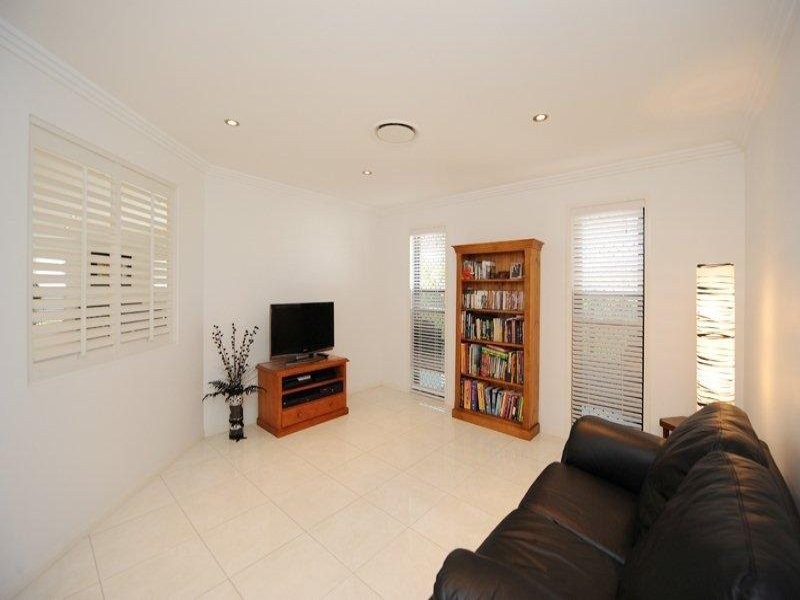 4 Matilda Court, Glen Eden QLD 4680