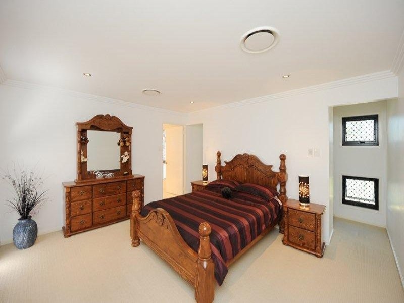 4 Matilda Court, Glen Eden QLD 4680