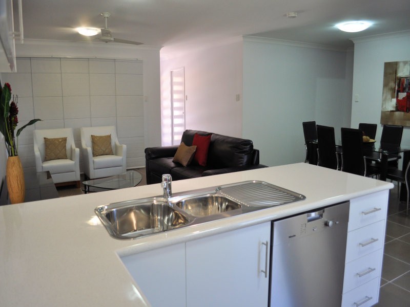 1 & 2/29 Ann Street, South Gladstone QLD 4680